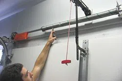 Metro Garage Door Service Louisville, KY 502-443-0009 - spr-cont-gdr-19m